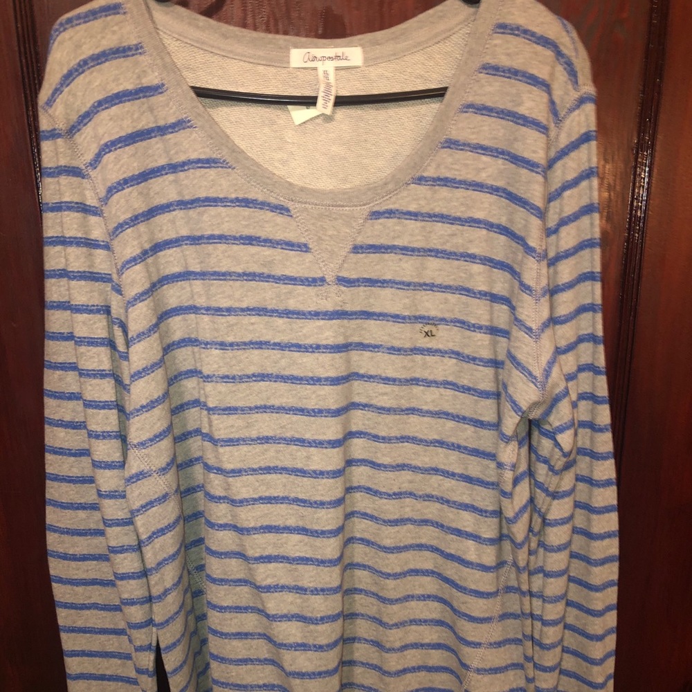 Woman’s sweatshirt